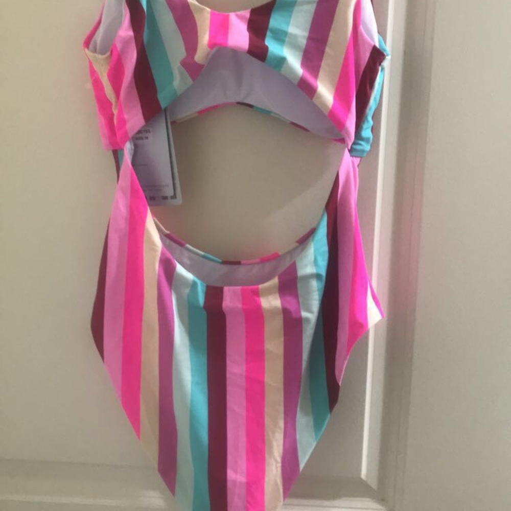 Bathing Suit - Picture 2 of 5